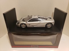 UT Models Mclaren F1 1996 GTR Silver Die Cast 1:18
