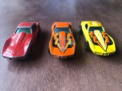 Hot Wheels 3 Lot 1975 Corvette Stingray – Red Orange Yellow – Hong Hong