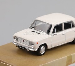 Perka 1:64 Scale White 1970 LADA 2101 Classic Vintage Diecast Display Gifts NIB