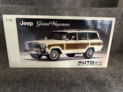 AUTOart Millennium 1/18 Jeep Grand Wagoneer #74001 Boxed Model Car