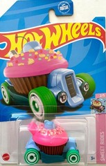 Hot Wheels Sweet Driver Sweet Rides Pink Blue Diecast 1:64 Car 2021
