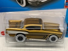 HOT WHEELS 1957 CHEVY X2. 2022 RED/WHITE & GOLD/BLACK ON CARD