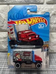 Hot Wheels HW Metro 2/10 Baja Hauler 354/365 Special Feature Red/Gray
