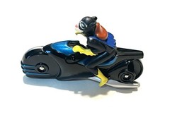 Hasbro 1997 The New Batman Adventures Batgirl on the Batcycle