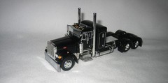 1/64th Cab DCP 078 379 Pete 36” Sleeper (Black)