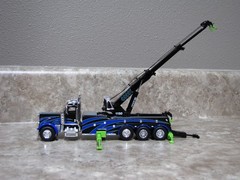DCP 1/64 Blue Black Green 389 Peterbilt Rotator Wrecker Semi Truck Toy