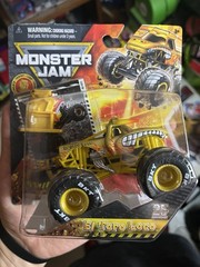 SPIN MASTER MONSTER JAM 2026 GOLD TROPHY CARD SERIES EL TORO LOCO SERIES #01 NEW