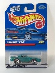Hot Wheels Camaro Z28 Teal #822 Blue Card