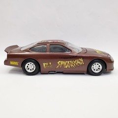 Johnny Lightning 1997 Ford Taurus Stock Car Marvel Spider-Man Diecast 1:43 Loose