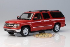 Chevrolet Suburban 1:64 MK Miniatures MKM Sub01