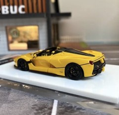 DMH 1:64 Yellow Laferrari Aperta Convertible Sport Model Diecast Resin Car
