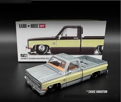 Chase! Mini GT x Kaido House 1:64 Chevrolet Silverado Vintage Spec V1 KHMG145