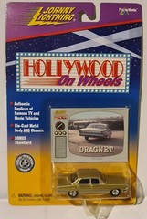 CARS : DRAGNET 1967 FORD FAIRLANE 500 & STARSKY & HUTCH FORD TORINO MODEL SET
