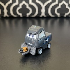 Disney Pixar Cars Laura Spinwell Forklift Pit Crew IGNTR Racing Team