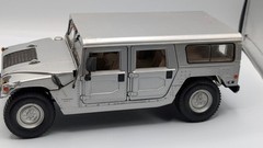 Maisto Hummer Hard Top 4×4 1:18 Scale Diecast Model Humvee Silver