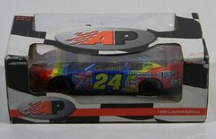 Action Promotional Jeff Gordon 1999 DuPont AP 1/24 (limited edition) – New