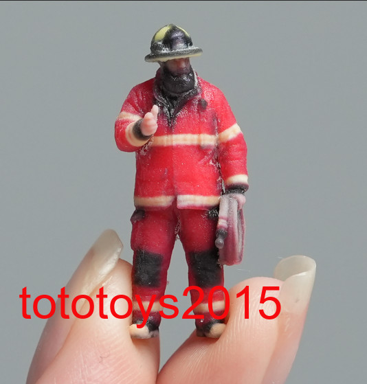 1/87 1/64 1/43 1/35 1/24 1/18 Male Firefighter Scene Minatures Figures Doll Toy