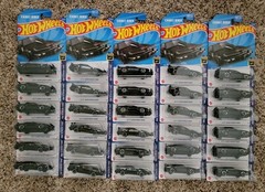 NEW LOT OF 30 – 2022 Hot Wheels 133/250 Screen Time K.I.T.T. Super Pursuit Mode