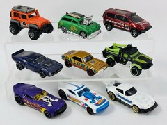 Lot of 9 Hot Wheels Diecast 1:64 Cars Various Makes Models Loose Lot #6