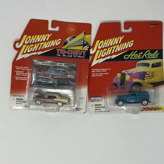 Johnny Lightning Street Rods Tri-Chevy ’56 Belair 2000 Playing Mantis Die Cast
