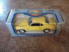 Welly Collection 1968 Chevrolet Camaro Z28 1/38 (New) Package Imperfections