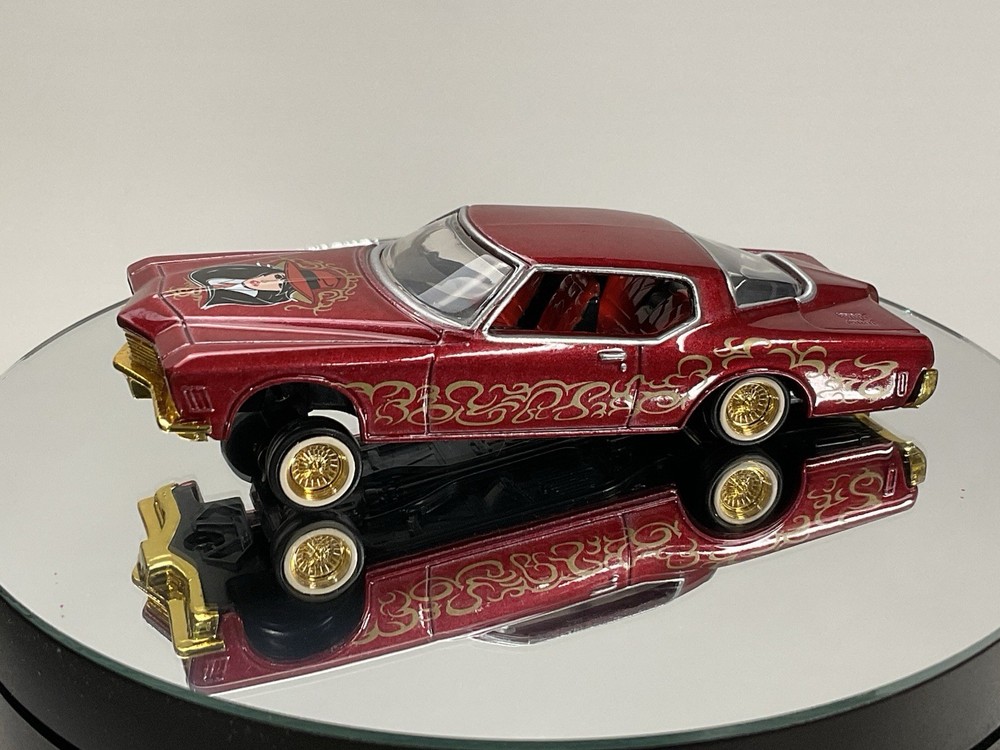 Revell Lowriders Red 1971 Buick Riviera / Adjustable Suspension / 1:64 Loose!