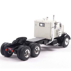 IXO America 1/64 Scale – 1955 Peterbilt 281 – White with Black Fenders IA64003