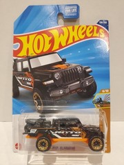Hot Wheels ~ Jeep Gladiator 2020 ~ HW Dirt Diecast Pickup 1:64 ~ Black  Orange