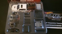 Hot Wheels ELITE 64 Mod Shop ‘17 Toyota Tacoma
