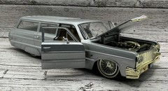 1964 Chevy IMPALA 1:24 GOLD EDITION JADA STREET LOW COOL HANGING DICE INCLD SLV