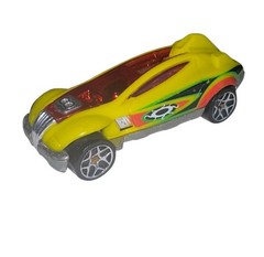 HOT WHEELS ACCELIUM YELLOW & RED 1:64 DIECAST 2 7/8″ CAR W/ ORANGE GREEN & BLACK