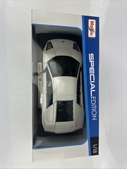 Maisto Special Edition Lamborghini Murcielago LP640 1:18 Die-cast Pearl White