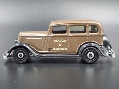 1933 33 PLYMOUTH PC SEDAN POLICE CAR RARE 1/64 SCALE DIORAMA DIECAST MODEL CAR