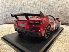 1/18 Maisto Special Edition 2025 Chevrolet Corvette ZR1 Metallic Red Diecast