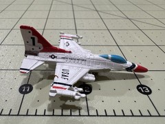 MICRO MACHINES MILITARY Aircraft General Dynamics F-16 Falcon Thunderbird (A62)
