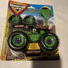 Monster Jam Grave Digger Mechanix Build & Rebuild 1:43 Scale Monster Truck NEW