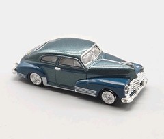 Revell Lowrider Magazine BOMB ’47 Chevy Sedan 1:64 Dark Green Diecast Car