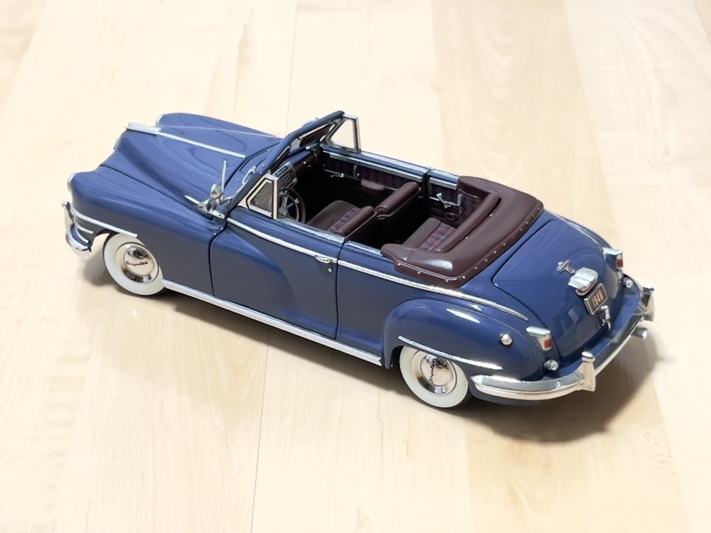 1948 Chrysler New Yorker navy in 1:24 scale by Danbury Mint
