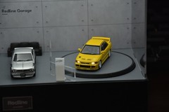 Rotating Car Display Case LED Showroom Acrylic Diorama Display Box Garage