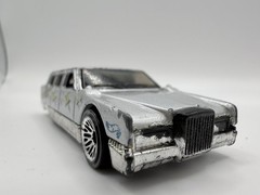 Vintage 1990 Hot Wheels Limozeen Limo Silver Hollywierd Stars 1:64 Diecast