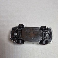 Hot Wheels Porsche 993 GT2 Silver & Black Diecast Car 1:64 Model