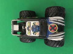 Hot Wheels Monster Jam WOLVERINE 1:64 Rare Metal Frame Small Hubs 2002 B330