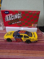 Kenny Wallace #81 Square D 1998 Ford Taurus 1:24 Scale Action NASCAR Bank