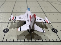 MICRO MACHINES MILITARY Aircraft General Dynamics F-16 Falcon Thunderbird (A62)