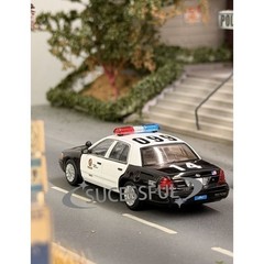 GOC 1:64 HEC LAPD Ford Crown Victoria CV Police Car #099 Diecast Model