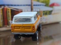 Johnny Lightning 1979 INTERNATIONAL HARVESTER SCOUT II 4×4 ✰orange/white✰Loose