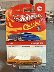 Hot Wheels Classics Series 5 – ’70 Pontiac GTO Convertible, GOLD, NON MINT CARD