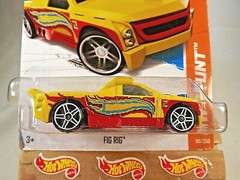 2013 Hot Wheels #80 HW Stunt-Stunt Circuit FIG RIG Yellow Variation wWhite Pr5Sp