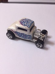 1997 HOT WHEELS 1932 32 FORD WHITE WITH FLAMES EXCLUSIVE COOL CUSTOM LOOK! HTF