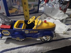 Napa Pedal Car Bank Gendron Tow Truck Replica 1999 Crown Premiums